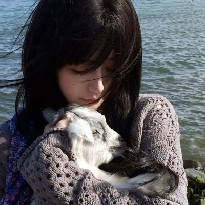 三日月海报